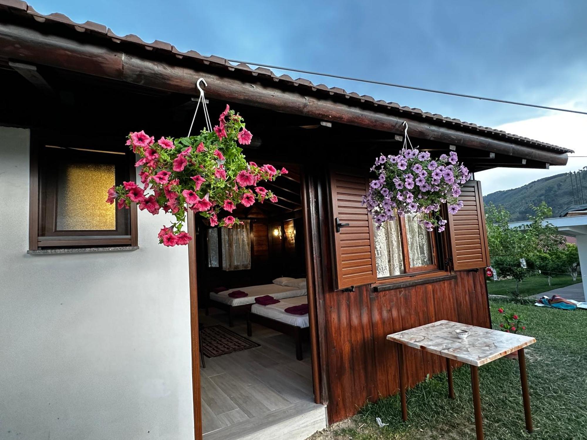 Guest House Gorani Берат Экстерьер фото